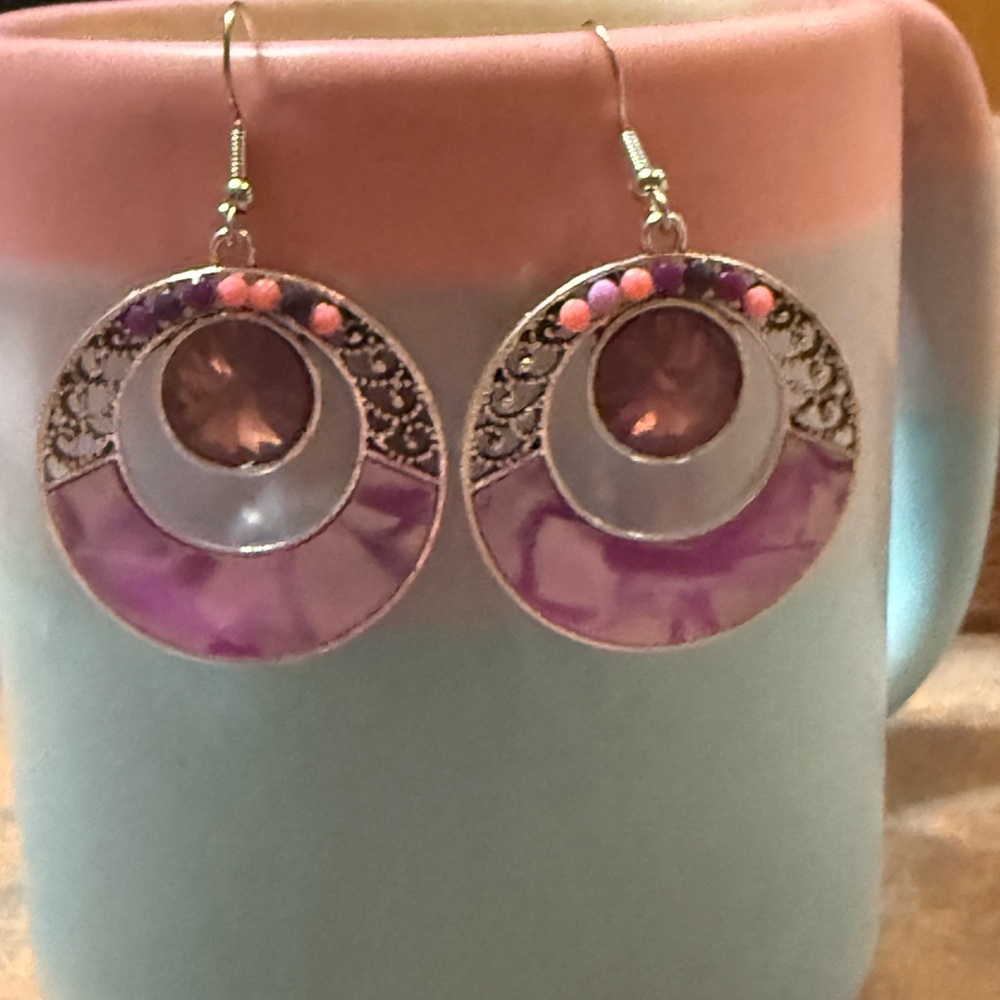 NWOT Elegant Purple Gemstone Filigree Circle Dangle Earrings